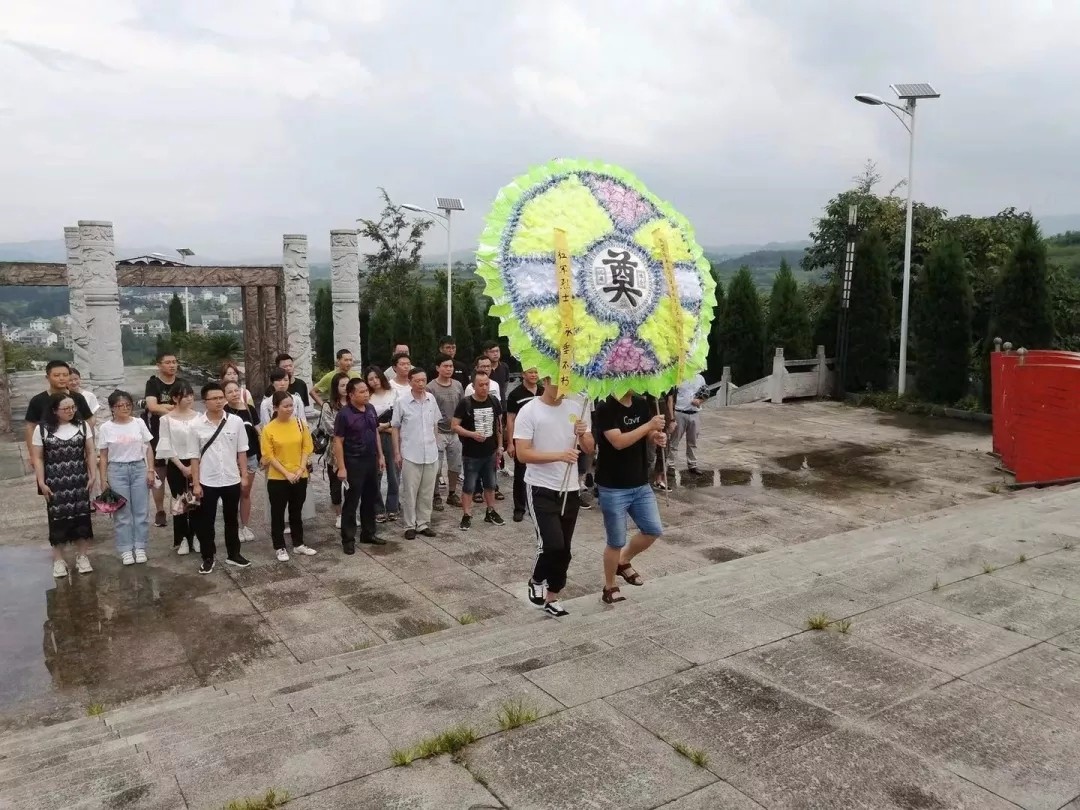 1566200236947559.jpg 640.webp (6).jpg