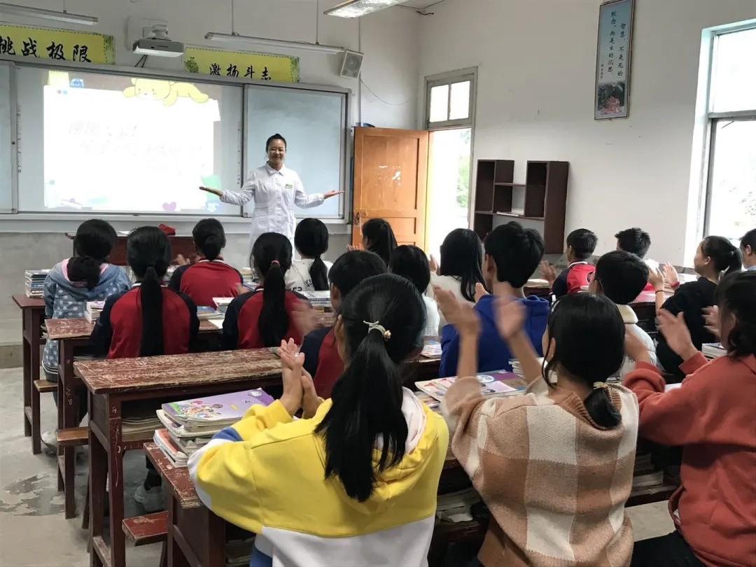 1603681156379325.jpg 640.webp (3).jpg