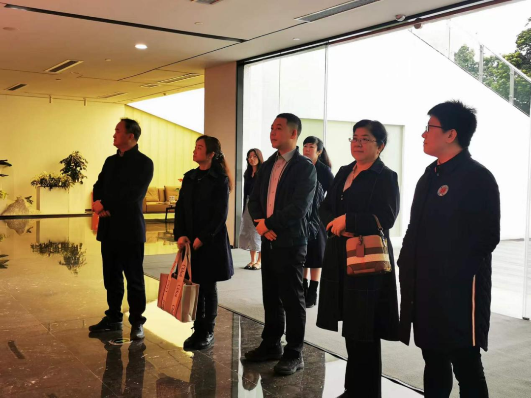 1711087943608715.png 2.png